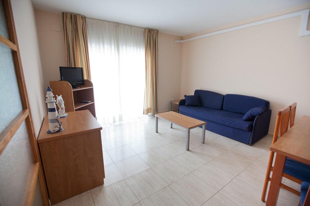 Apartaments Costamar Calafell Εξωτερικό φωτογραφία